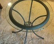 Black Metal Stand W/ Beveled Glass Top D202
