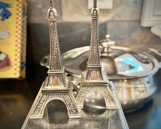 Eiffel Tower salt & pepper shakers
