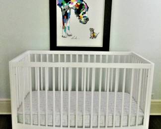 Lol;a Convertable Crib     New!