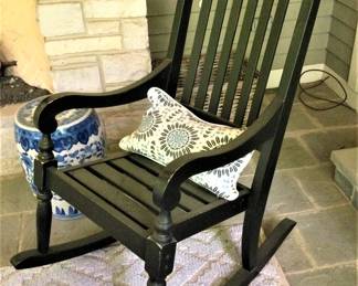 Black Oversized Rocker