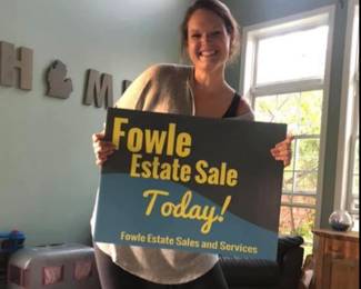 Meet the team! Karli owns the company. She will be cashing out with cards and Venmo. She will be available to answer any and all questions!