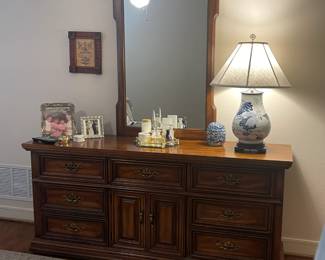 Triple dresser with mirror