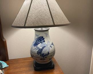 Blue and white floral lamp