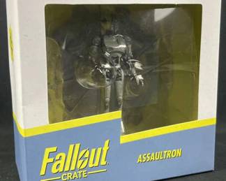 Fallout Assaultron Figure NIB, Loot Crate