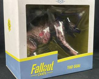 Fallout Yao Guai Figure NIB, Loot Crate