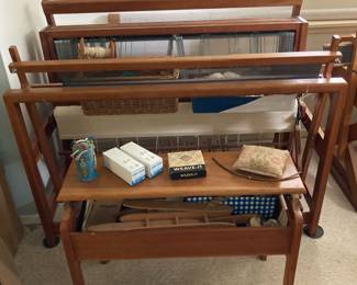 Loomcraft 4 Shaft/12 Treadle Weaving Loom