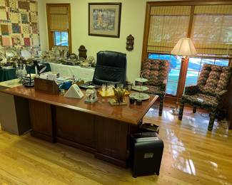 Office desk and chair 