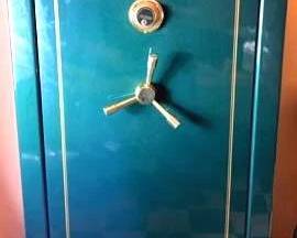  02 Cabelas AMSEC Gun Safe