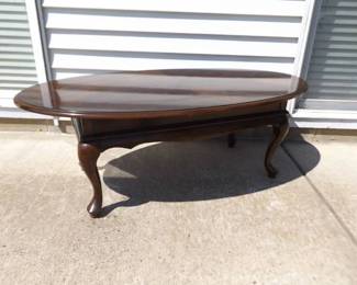 SOLID WOOD Cabriole Coffee Table