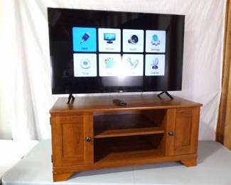 WORKING 48" TCL Flat Screen TV w/Remote and Stand