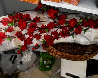 Flowers.. no watering needed