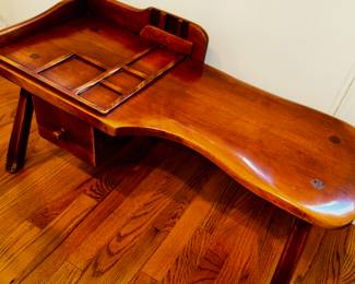 oooh looks like somebody.... Cushman Colonial cobler's bench