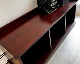 newer and serviceable cabinet