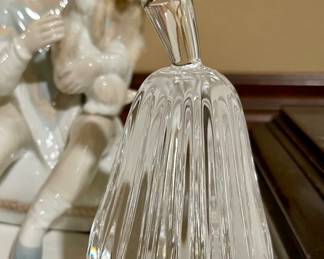 Bleikristall Beyer collection Crystal Pear Paperweight