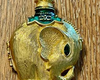 solid perfume elephant pendant