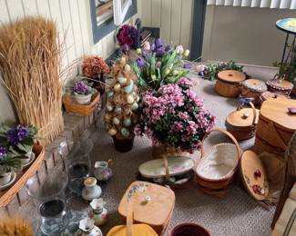 . . . more Longaberger!!