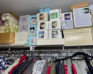 . . . more Lladro collection