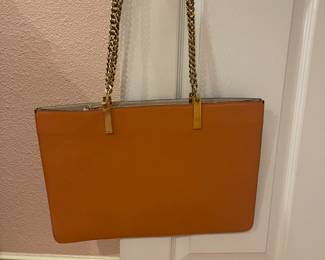 CHLOE REVERSIBLE LEATGER HANDBAG. Comes with a card and dust bag