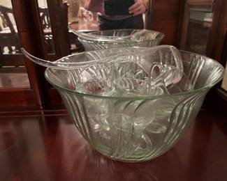 Vintage Punchbowl with 12 glasses and ladle
