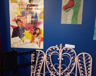 Items Located In The Forth Bedroom