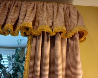 Items Located In The Family Room