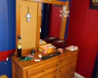 Items Located In The Forth Bedroom