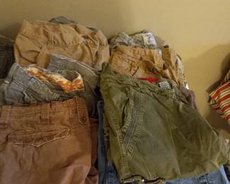 Items Located In The Master Bedroom