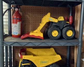 Items Located in The Three Car Garage