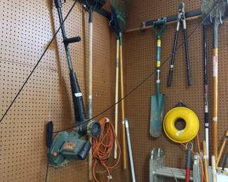 Items Located in The Three Car Garage