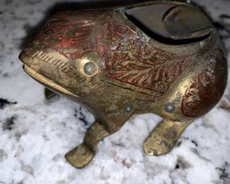Vintage Personal Ashtray Frog