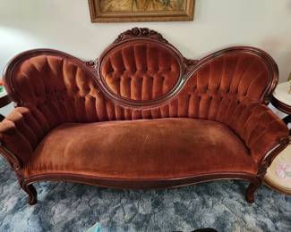 Victorian Sofa / Vintage Couch / Antique Lounge Nice Detailed Woodwork 1920s