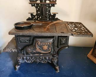 Vintage Crescent Miniature Cast Iron Stove Salesman Sample Toy w/ Accessories