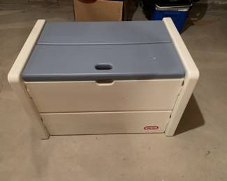 Toy chest