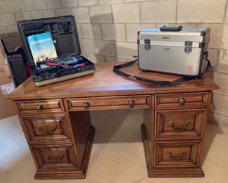 Video cameras
Solid wood desk