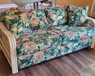 Leader's Casual Furniture Sleeper Sofa. Matching Ottoman. 