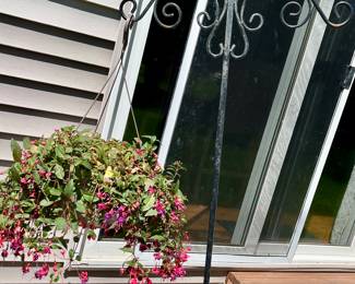 We have a Great Selection of Beautiful Potted Flowers, Shepherd Hooks, Bird Bath and Planters.