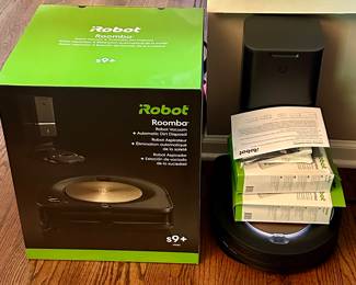 Like New iRobot Roomba S9+ with Supplies