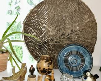 Antique screen, carved Eskimo art figurine, wooden & pottery collectibles