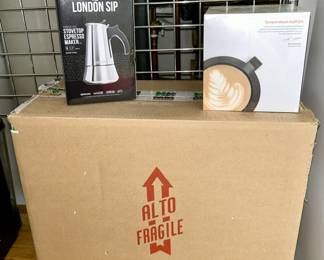 The London Sip, Ember temperature control mug, Mazzer Super Jolly Mini industrial coffee grinder with original box