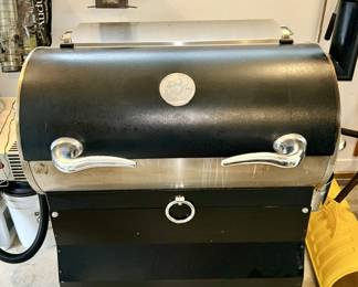 Recteq grill, lightly used