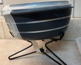 Warming pan stand & pot with lid