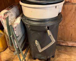 Outside storage building - Chair & garbage cans