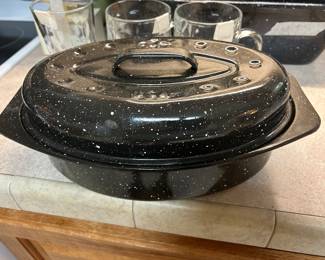 Chicken pan with lid 