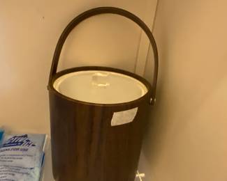 Vintage ice bucket with handle