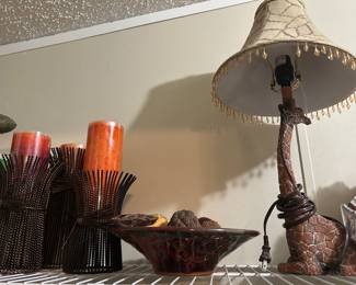 Giraffe lamp
Fall decorations