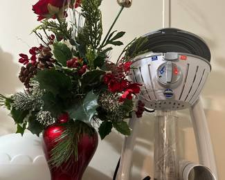 Flower arrangement & candle maker
