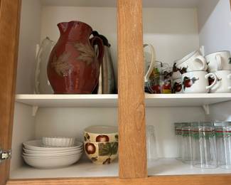 Various kitchen items