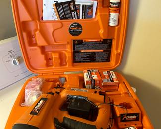 Nail gun set