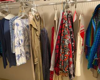 Women’s clothing 1x, 2x & 3x