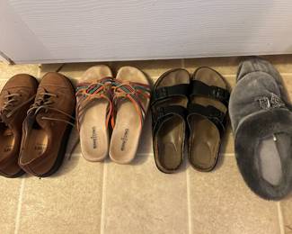 Women’s shoes size 5